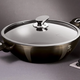 Berlinger Haus Metallic Line Shine Black Edition wok fed�vel, m�rv�ny bevonattal, 30 cm