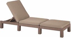Daytona rattan hat�s� 4 poz�ci�ban �ll�that� h�tt�ml�j� napoz��gy