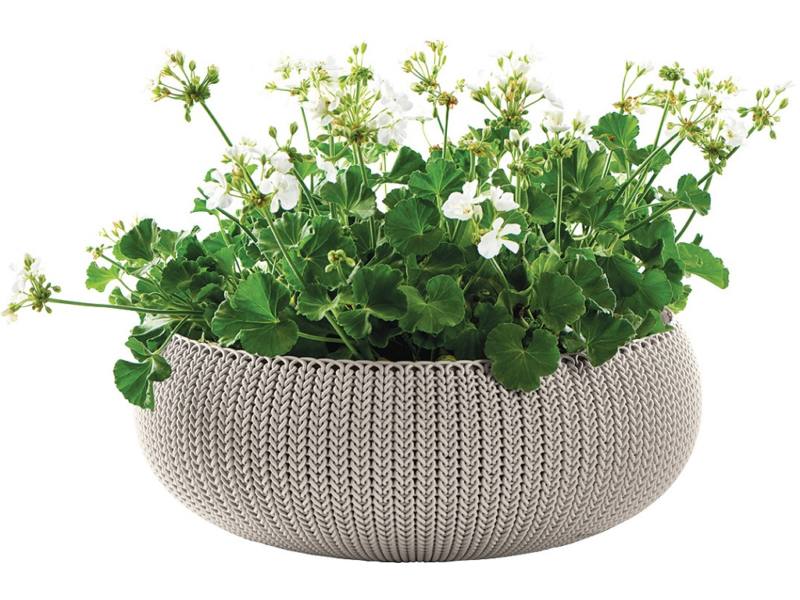 Cozy L m�anyag kerti vir�gcser�p b�zs